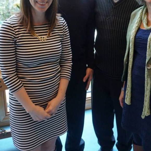 Old Navy Pointe Knit dress - Picture 4 of 4